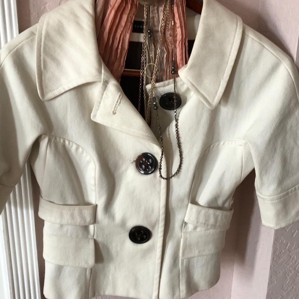 SALE: Zara Cropped Jacket - petite